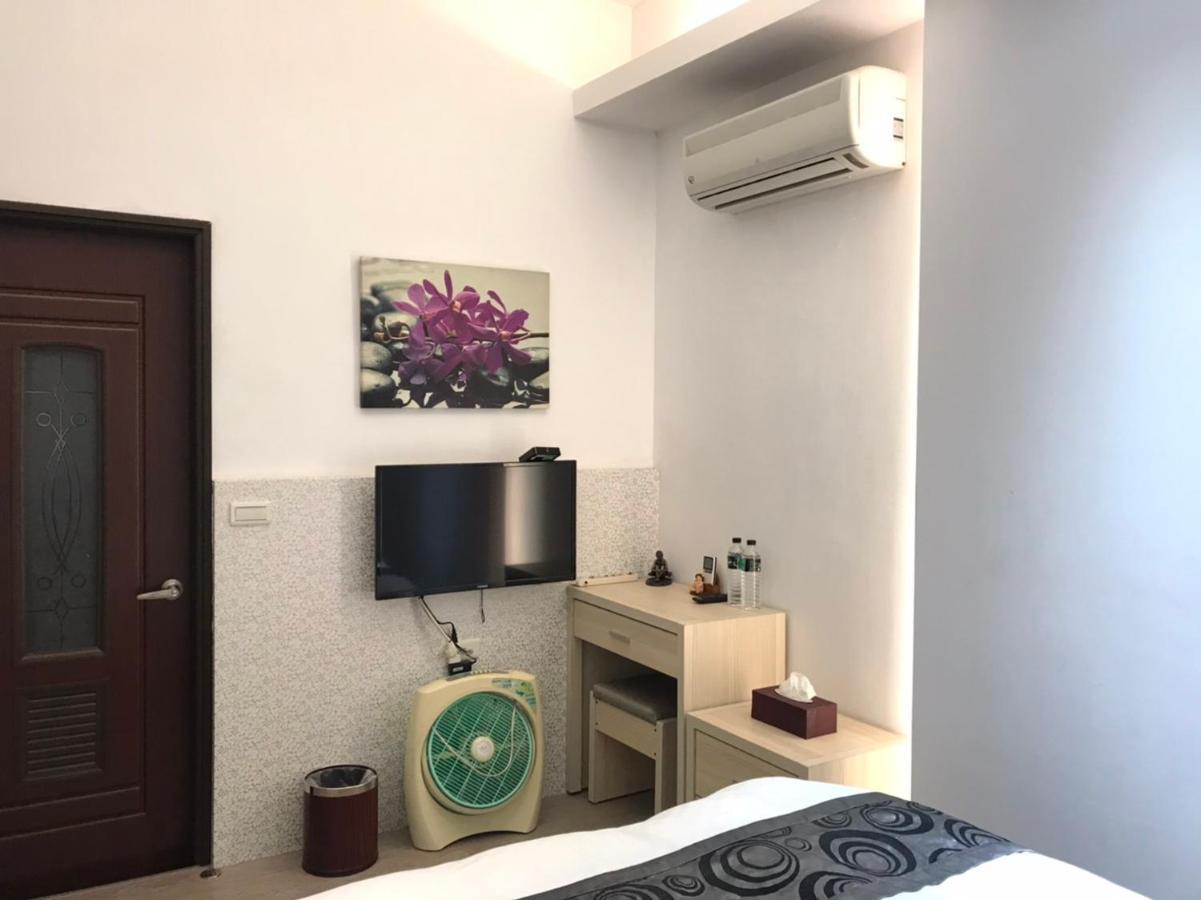 小小鋼琴家民宿&近夜市文創美食街 Hualien Dış mekan fotoğraf